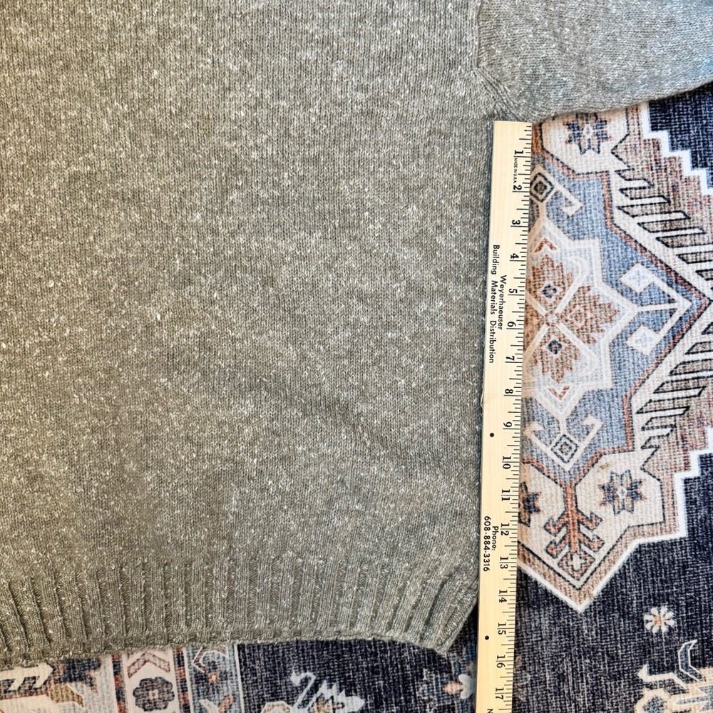 GAP Men’s Heathered Green Wool Crewneck Long Sleeve Sweater Size Medium - Picture 8 of 9